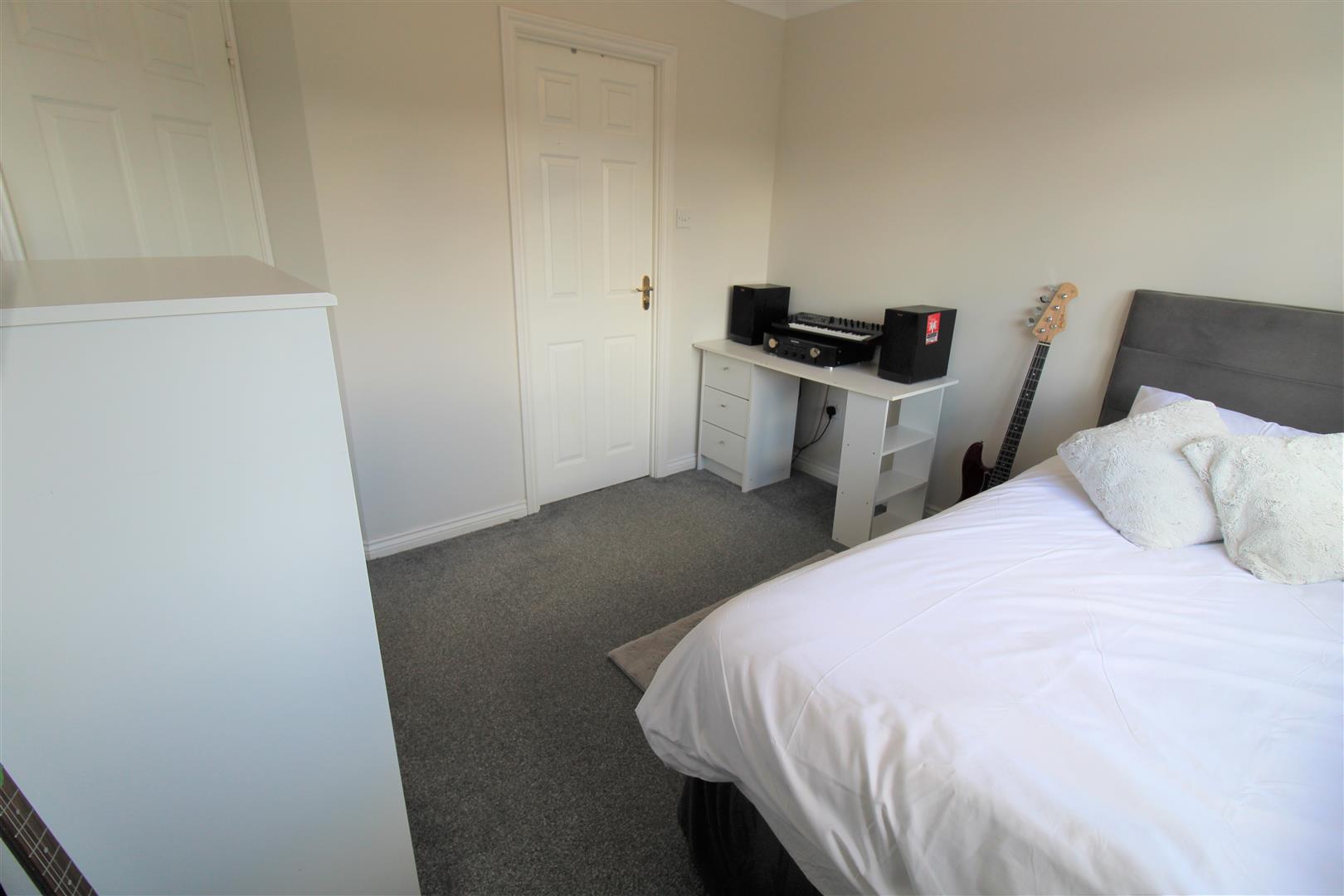 Rockingham Drive, Cheadle, Stoke-On-Trent